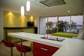 Ramada by Wyndham Acapulco Hotel & Suites