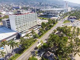 Ramada by Wyndham Acapulco Hotel & Suites