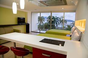 Ramada by Wyndham Acapulco Hotel & Suites