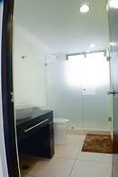 Ramada by Wyndham Acapulco Hotel & Suites