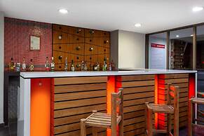 Ramada by Wyndham Acapulco Hotel & Suites