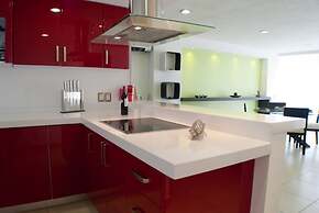 Ramada by Wyndham Acapulco Hotel & Suites