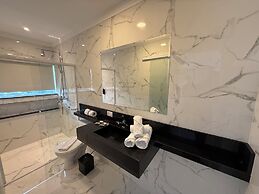 Chris Wellness Resort Hotel