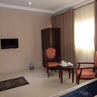 Rightgate Hotel & Suites