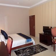 Rightgate Hotel & Suites