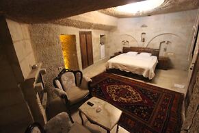 Family Cave Suites Hotel
