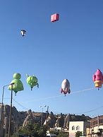 Family Cave Suites Hotel