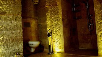 Family Cave Suites Hotel