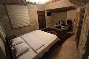 Family Cave Suites Hotel