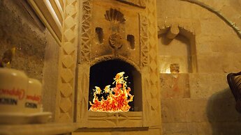 Family Cave Suites Hotel