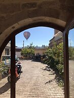 Family Cave Suites Hotel