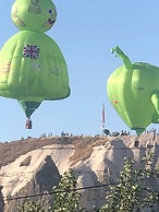 Family Cave Suites Hotel