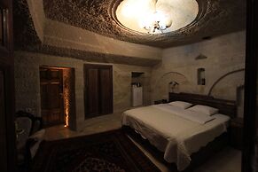 Family Cave Suites Hotel