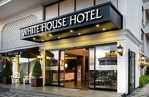 White House Hotel