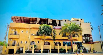 Nile Valley Hotel & Restaurant