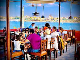 Nile Valley Hotel & Restaurant