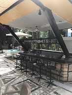 Blue Yacht Marina Apart Hotel