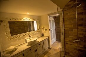 S3 Orange Exclusive Hotel