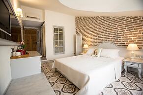 S3 Orange Exclusive Hotel