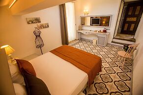 S3 Orange Exclusive Hotel