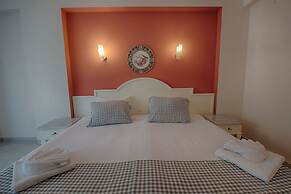 S3 Orange Exclusive Hotel