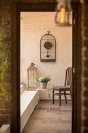 S3 Orange Exclusive Hotel