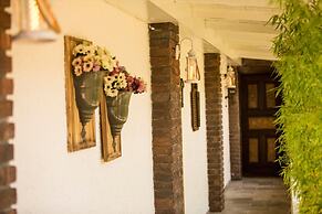 S3 Orange Exclusive Hotel