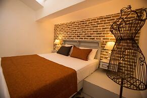 S3 Orange Exclusive Hotel