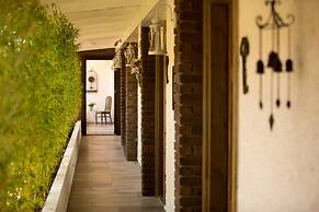 S3 Orange Exclusive Hotel