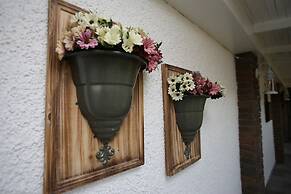 S3 Orange Exclusive Hotel