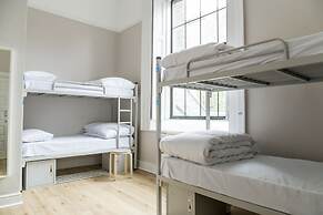 Gardiner House Hostel