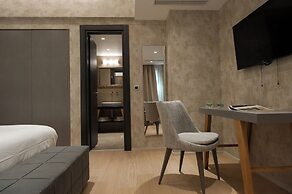 Athenaeum Grand Hotel