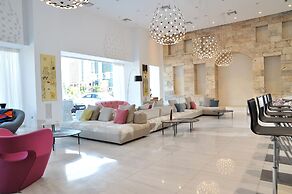 Athenaeum Grand Hotel