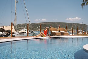 Port Alacati Hotel