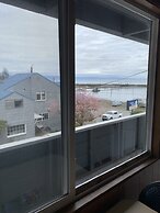 Curley's Resort & Dive Center