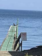 Curley's Resort & Dive Center