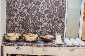 Village Boutique Hotel