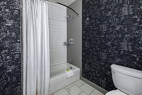 Le Meridien Houston Downtown