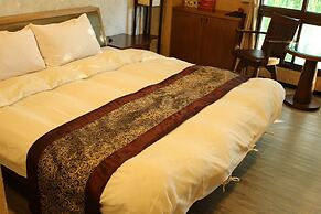 Jinsa Lakeside View Hotel