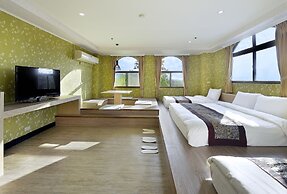 Jinsa Lakeside View Hotel