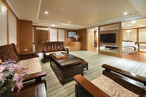 Jinsa Lakeside View Hotel