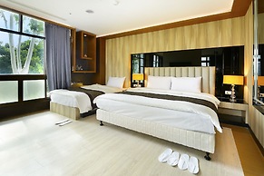 Jinsa Lakeside View Hotel