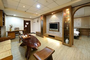 Jinsa Lakeside View Hotel