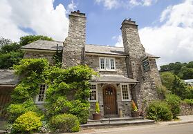 Polraen Country House