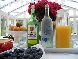 Polraen Country House