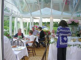 Polraen Country House