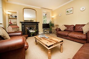 Polraen Country House