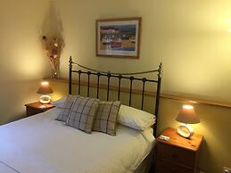 Polraen Country House