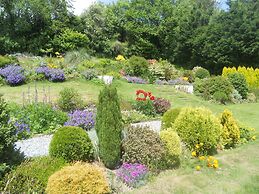 Polraen Country House