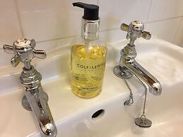 Polraen Country House